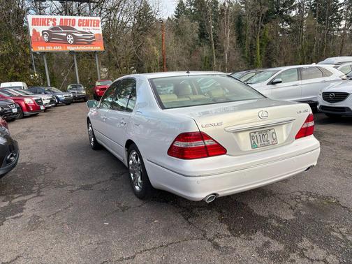 2004 Lexus LS 430 Base