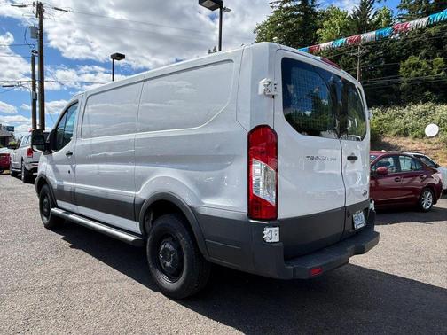 Oxford White 2016 Ford Transit-250 Base