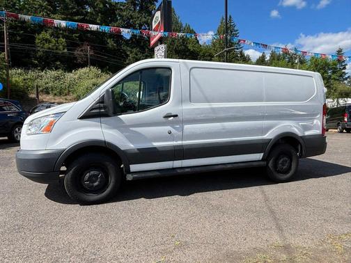 Oxford White 2016 Ford Transit-250 Base