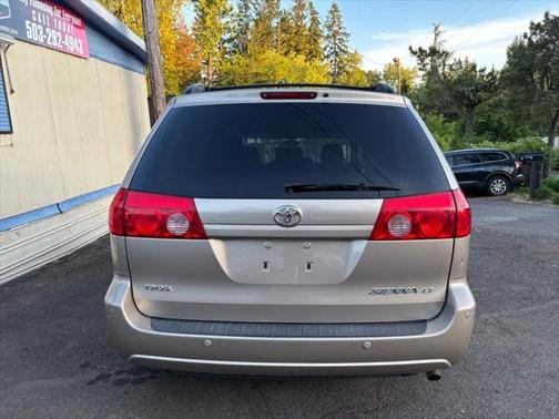 2008 Toyota Sienna LE