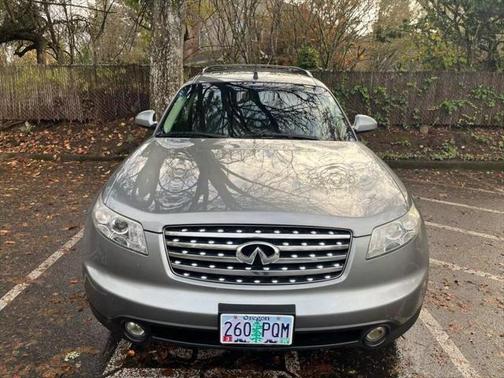 2004 INFINITI FX35 Base