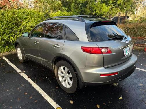 2004 INFINITI FX35 Base