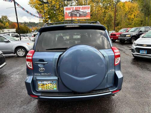 2009 Toyota RAV4 Sport