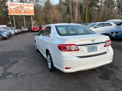 2011 Toyota Corolla LE