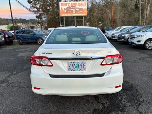 2011 Toyota Corolla LE