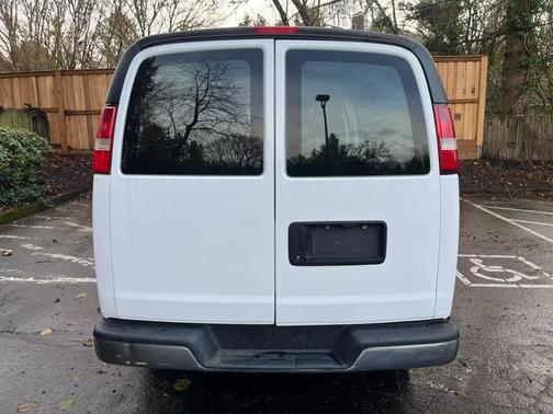 2018 GMC Savana 2500 Work Van