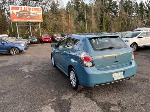 2009 Pontiac Vibe Base