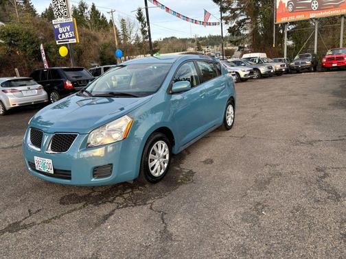 2009 Pontiac Vibe Base