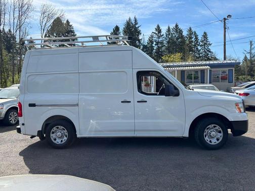 2016 Nissan NV Cargo NV2500 HD SV V6