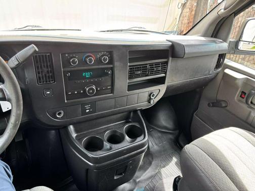 2010 Chevrolet Express 2500 Work Van
