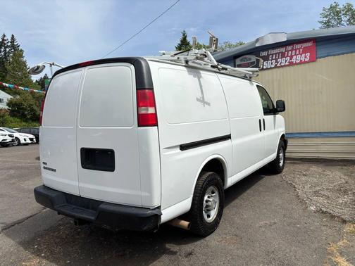 2010 Chevrolet Express 2500 Work Van