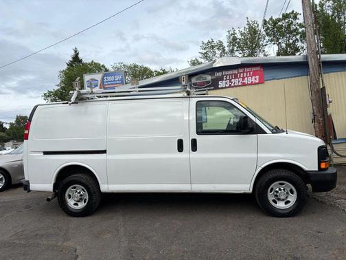 2010 Chevrolet Express 2500 Work Van