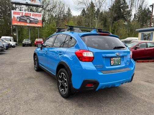 Blue 2016 Subaru Crosstrek 2.0i Limited