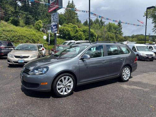 Platinum Gray Metallic 2014 Volkswagen Jetta SportWagen DSG TDI w/Sunroof