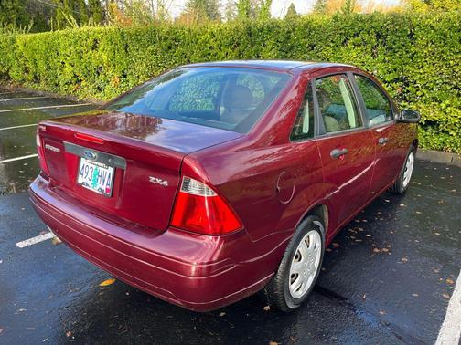 2006 Ford Focus ZX4 S