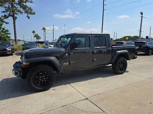 2023 Jeep Gladiator Overland