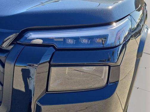 Crystal Black Silica 2026 Subaru Outback Touring XT