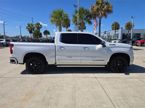 2022 Chevrolet Silverado 1500 High Country