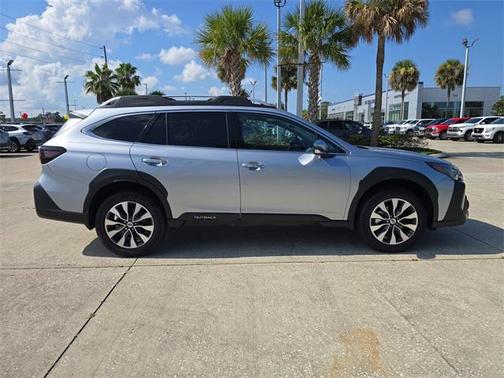 2025 Subaru Outback Touring XT