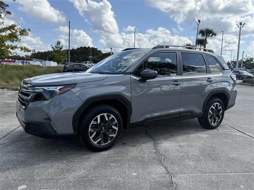 2025 Subaru Forester Premium