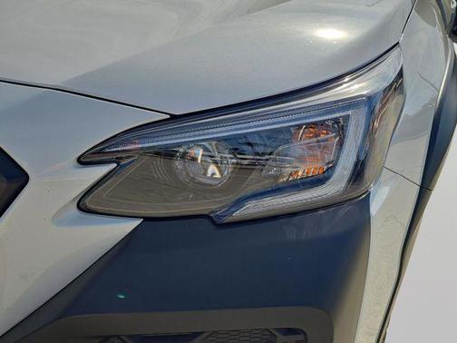 Crystal White Pearl 2025 Subaru Outback Wilderness