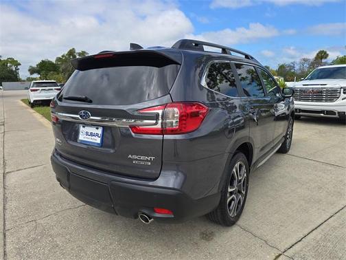 2025 Subaru Ascent Limited 8-Passenger