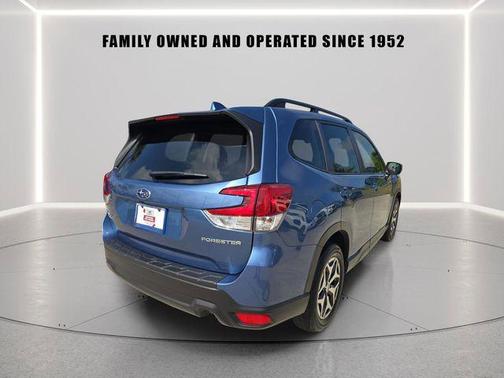 Horizon Blue Pearl 2021 Subaru Forester Premium