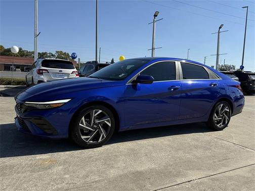 2024 Hyundai ELANTRA SEL