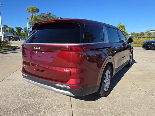 2023 Kia Carnival LX