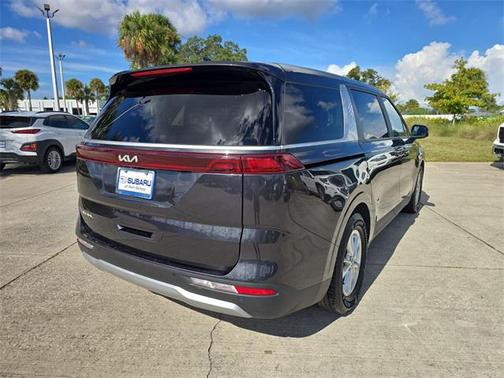 2024 Kia Carnival LX