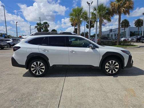 2025 Subaru Outback Touring XT