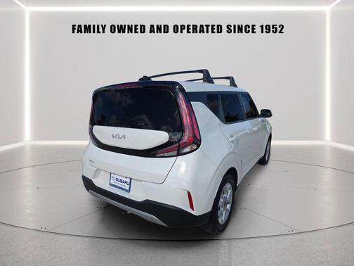 Snow White Pearl 2025 Kia Soul LX