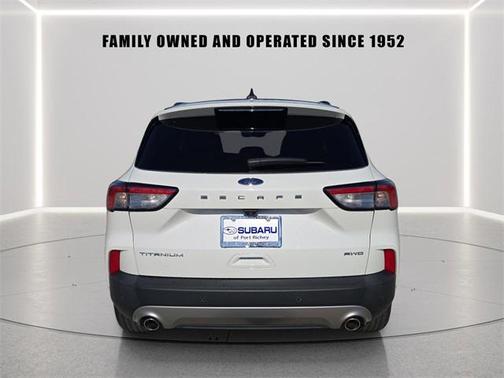 2022 Ford Escape Titanium