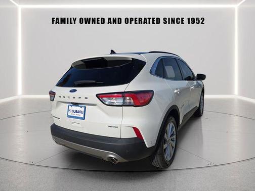 2022 Ford Escape Titanium