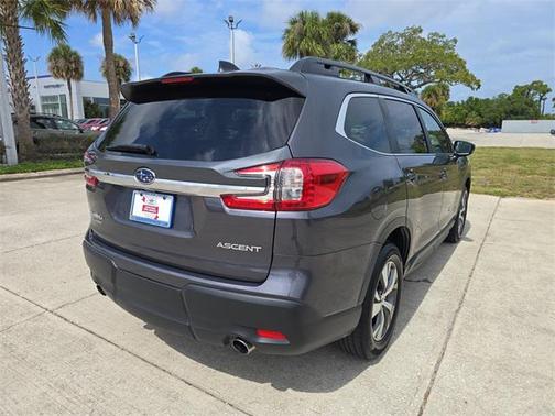 2024 Subaru Ascent Premium 8-Passenger