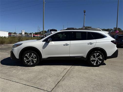 2022 Subaru Outback Touring