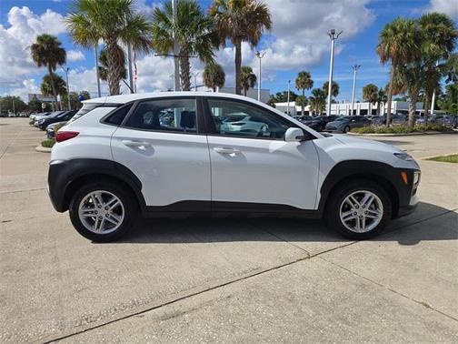 2021 Hyundai KONA SE