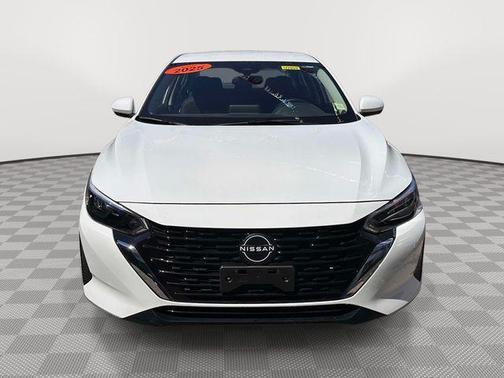 Cloud White 2025 Nissan Sentra SV