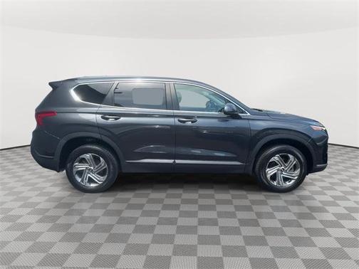 2022 Hyundai SANTA FE SE