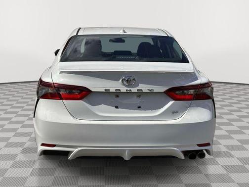 Ice 2024 Toyota Camry SE