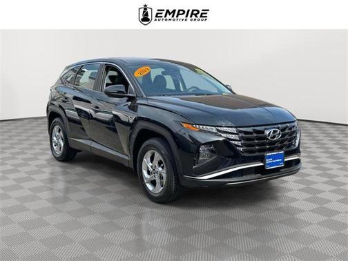 2022 Hyundai TUCSON SE