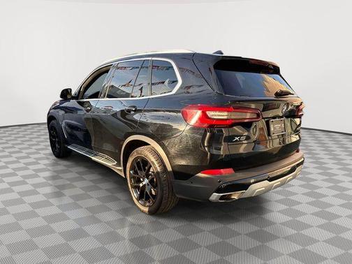 Jet Black 2023 BMW X5 PHEV xDrive45e
