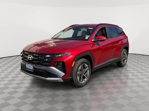 Red 2025 Hyundai TUCSON SEL Convenience