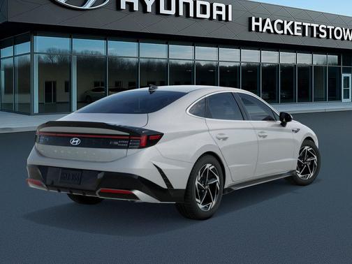 2026 Hyundai SONATA SEL