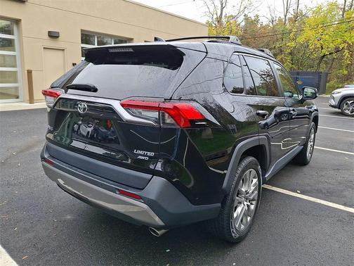 2022 Toyota RAV4 Limited