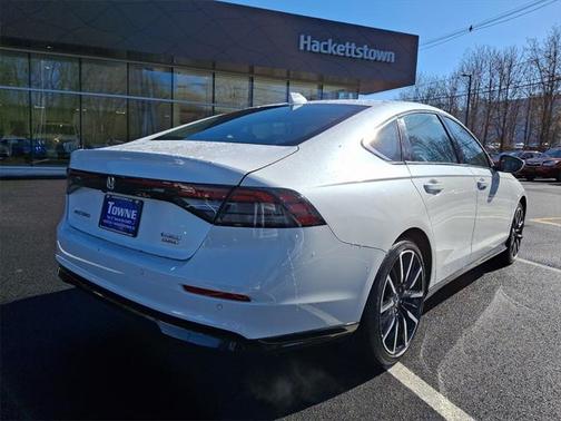 2023 Honda Accord Hybrid Touring