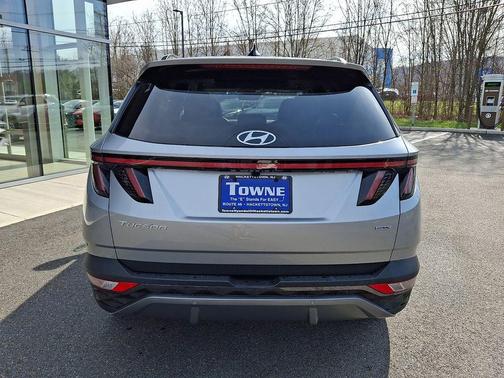 Shimmering Silver 2023 Hyundai TUCSON Limited
