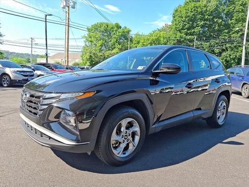 2023 Hyundai TUCSON SE