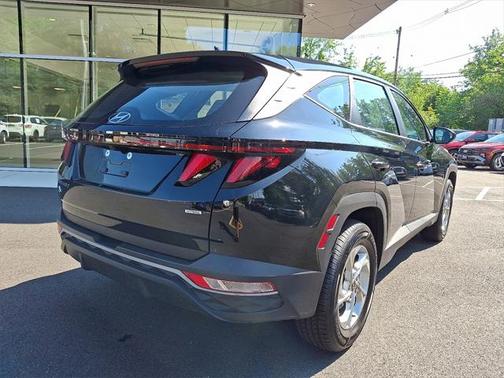 2023 Hyundai TUCSON SE