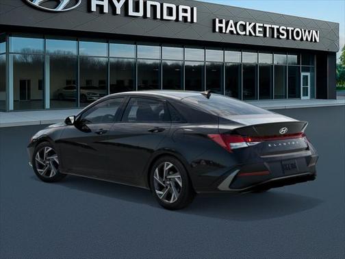 2025 Hyundai ELANTRA Sport